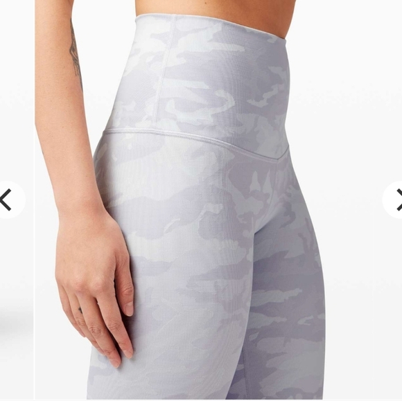 Lululemon Light Gray Wunder Under Cropped High-Rise Leggings W/ Ankle Detail - Picture 6 of 12